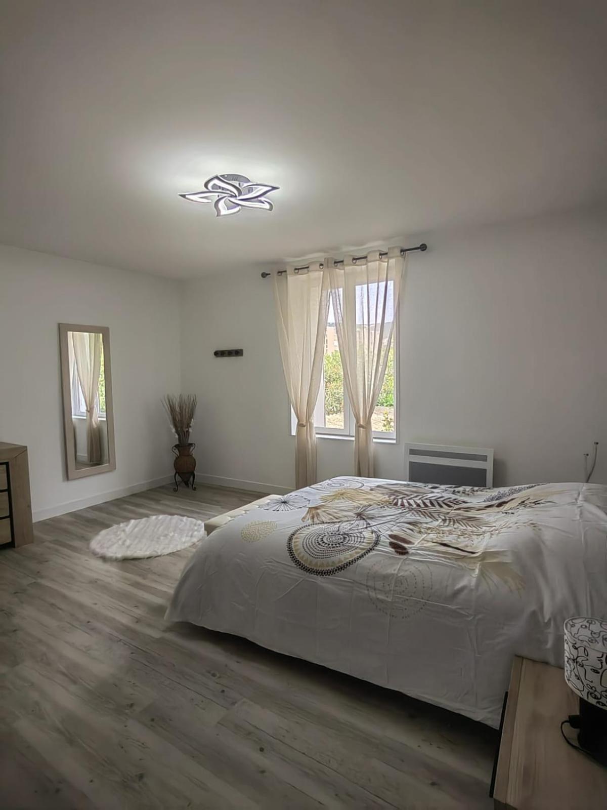 ואלנס Bel Appartement Bord Du Rhone מראה חיצוני תמונה